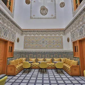 https://dar-golden-ziat.hotelfesmorocco.com